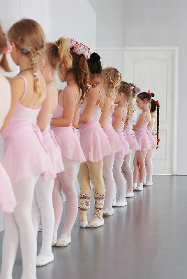 Co oferują współczesne szkoły tańca?